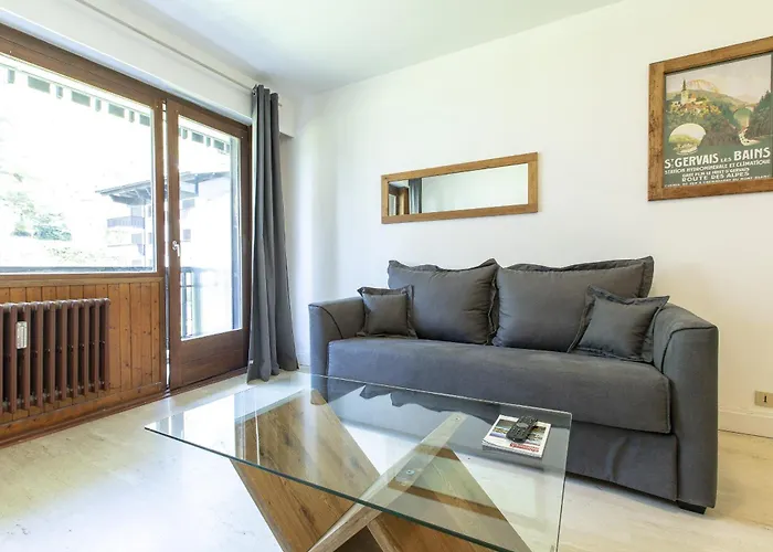 Du Brevent - Village * Chamonix