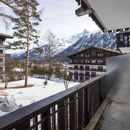 Du Brevent - Village * Chamonix