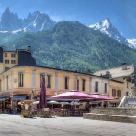 Du Brevent - Village Chamonix